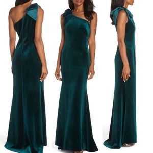 Formal velvet gown dress